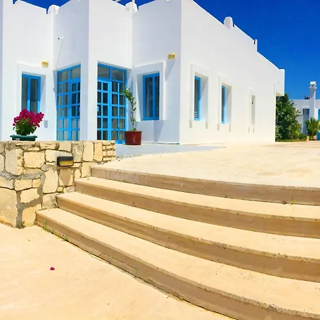 Zemda Hotel 3*